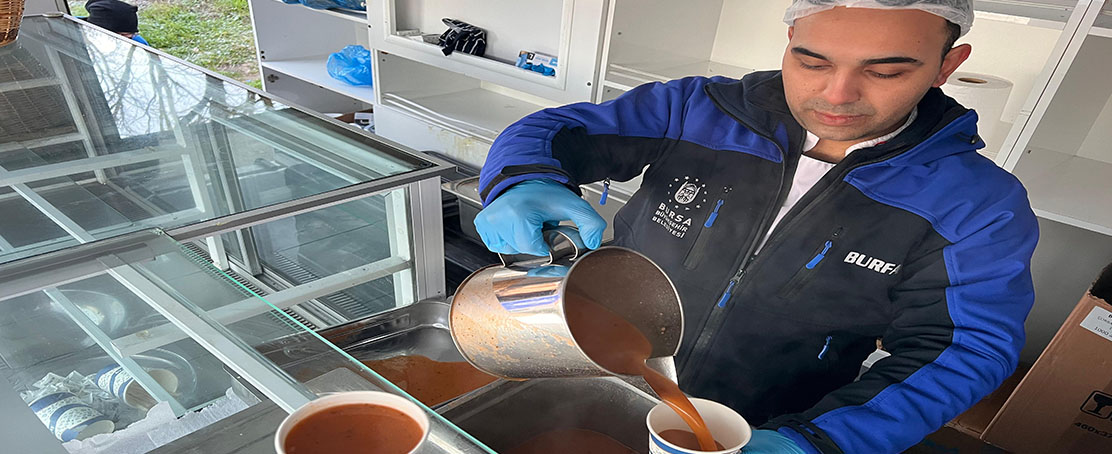 Öğrencilere Sıcak Çorba!