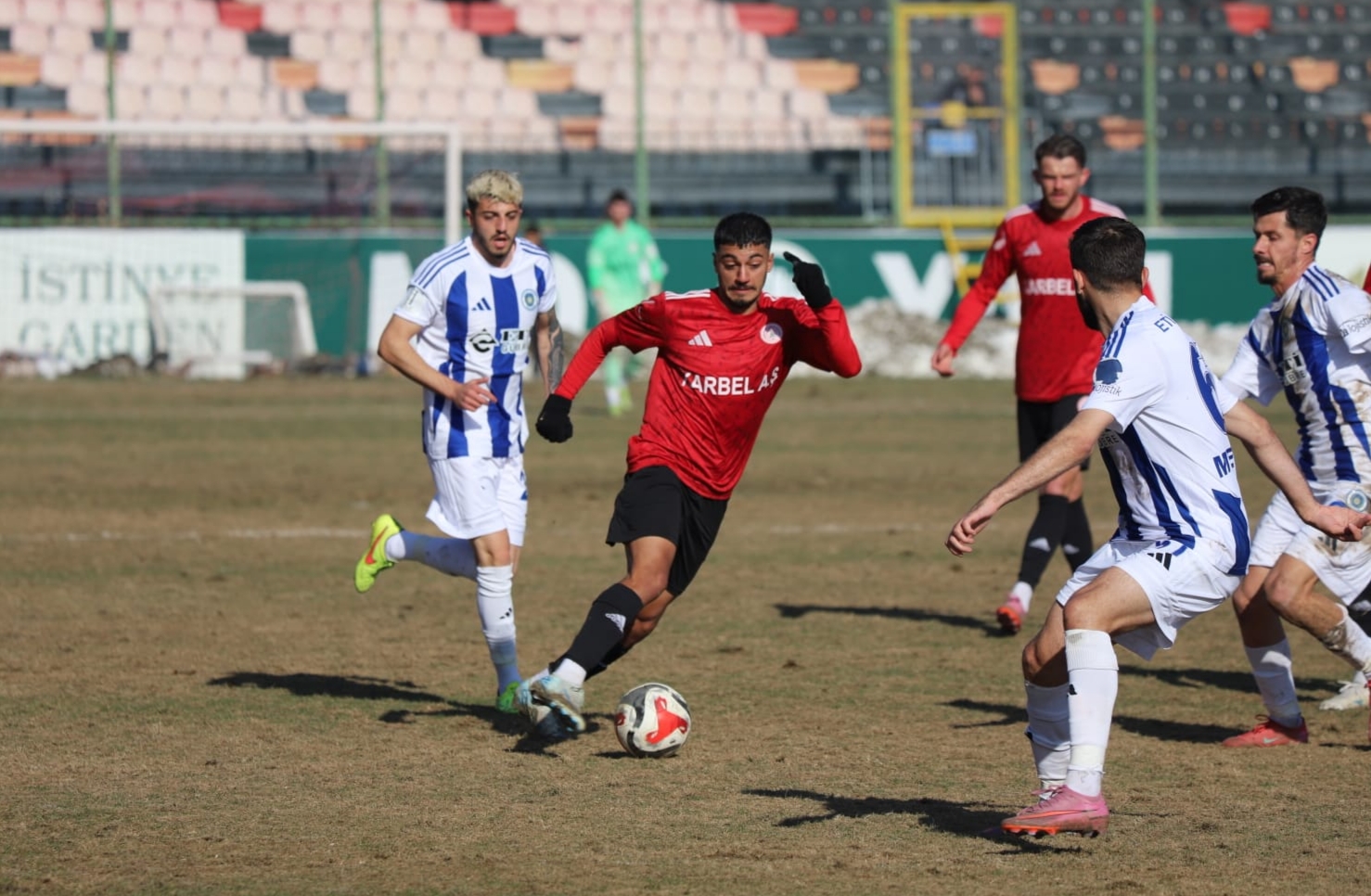 Karaköprü Belediyespor Evinde Berabere Kaldı