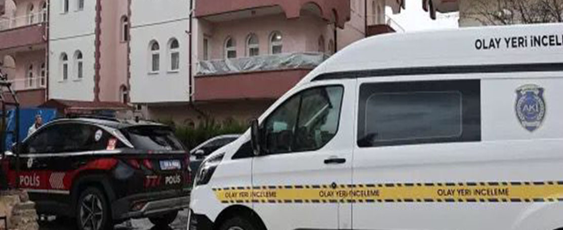 Eşini Bıçaklayan Adam Kaçarken Kazada Öldü!