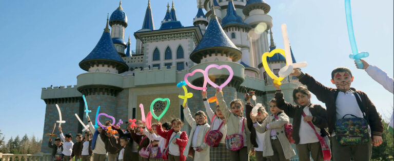 Masal Şatosu, Milyonlarca Ziyaretçiyi Ağırlamaya Devam Ediyor!