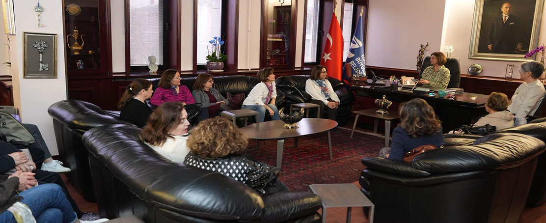 Hukuk Mezunu Kadınlardan Başkan Ünlüce’ye Ziyaret!