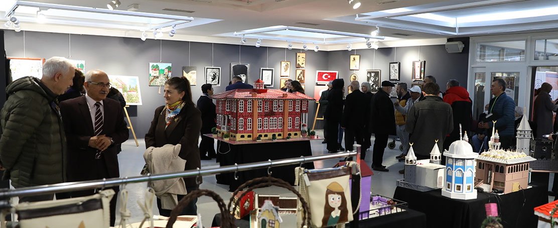 Olgun Gençler, Yaşlılara Saygı Haftası’nda Hünerlerini Sergiledi!