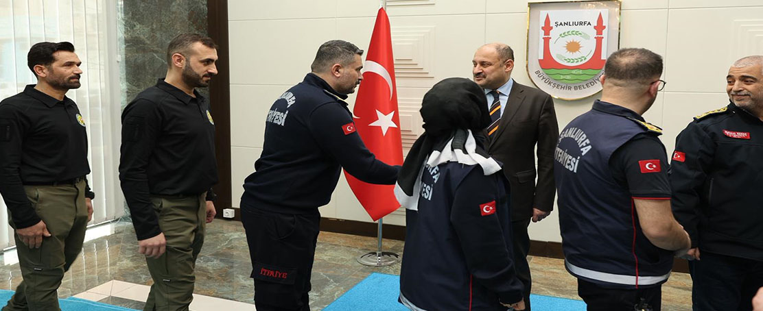 Gülpınar, Belediye Personeliyle Bayramlaştı!