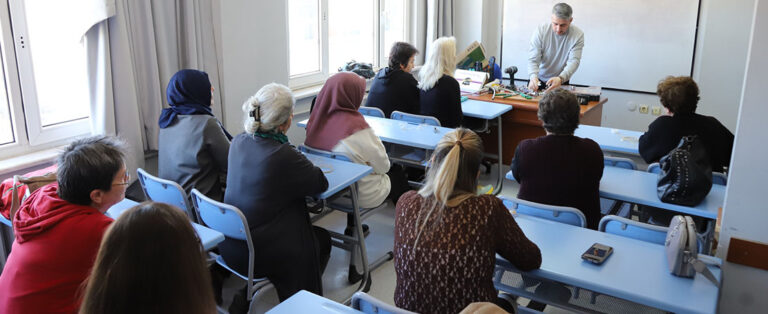 Kadınlara Tamirat Kursu!