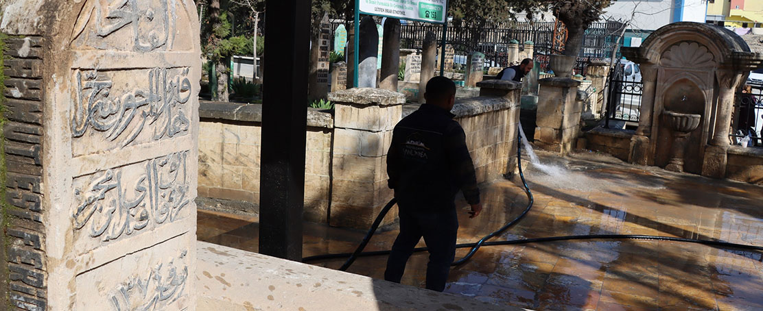 Mezarlıklar Bayrama Hazırlanıyor!