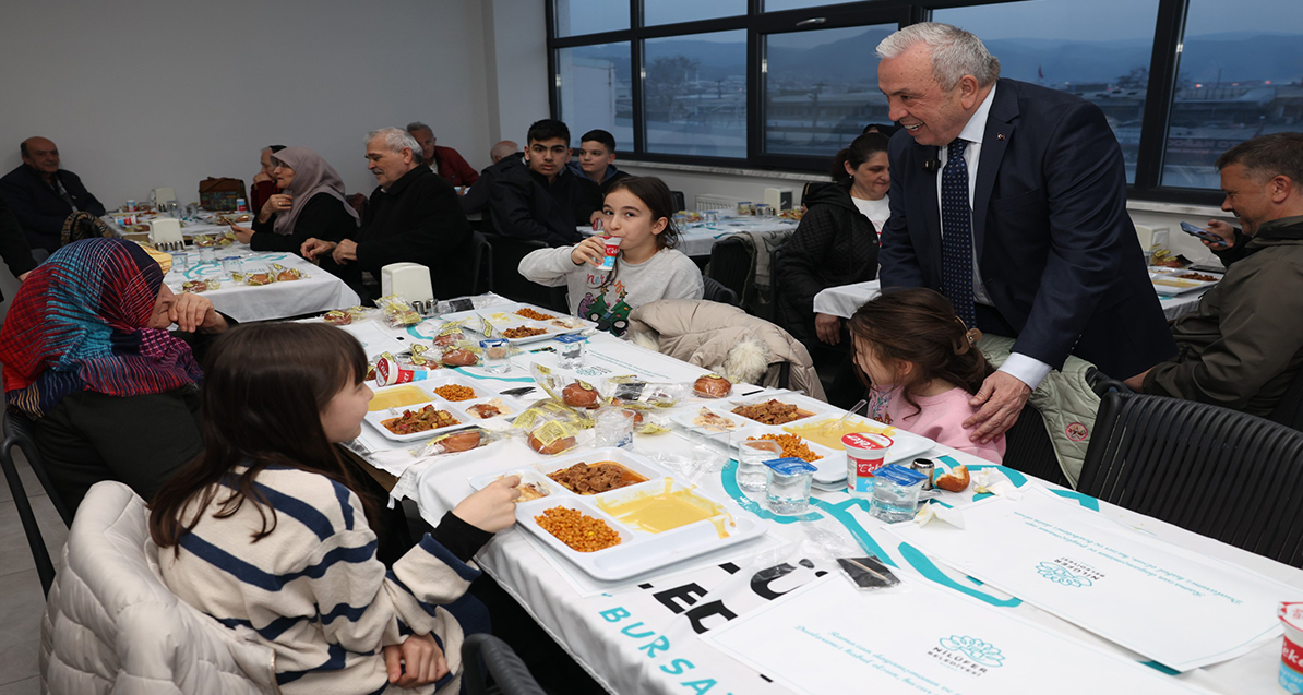 Şadi Özdemir İftarda Vatandaşlarla Buluştu!