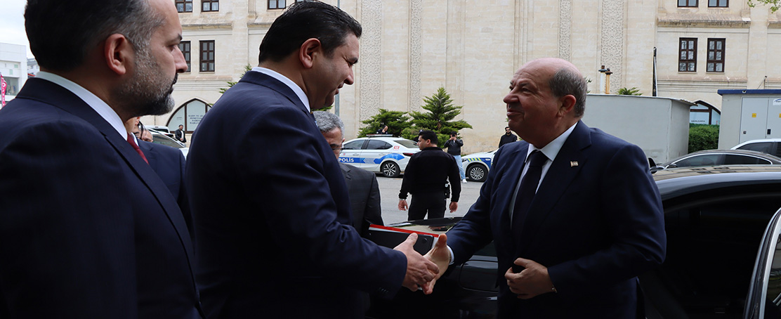 Tatar’dan Şanlıurfa Büyükşehir Belediyesi’ne Ziyaret