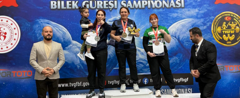 Kadın Sporcular Türkiye’nin Zirvesi’nde!