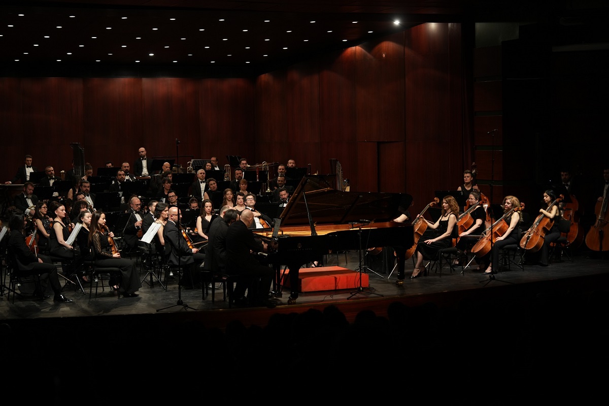 Senfoni Orkestrası’ndan Muhteşem Performans!