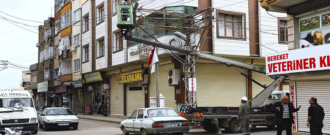 Dicle Elektrik’ten Fırtına Mesaisi!