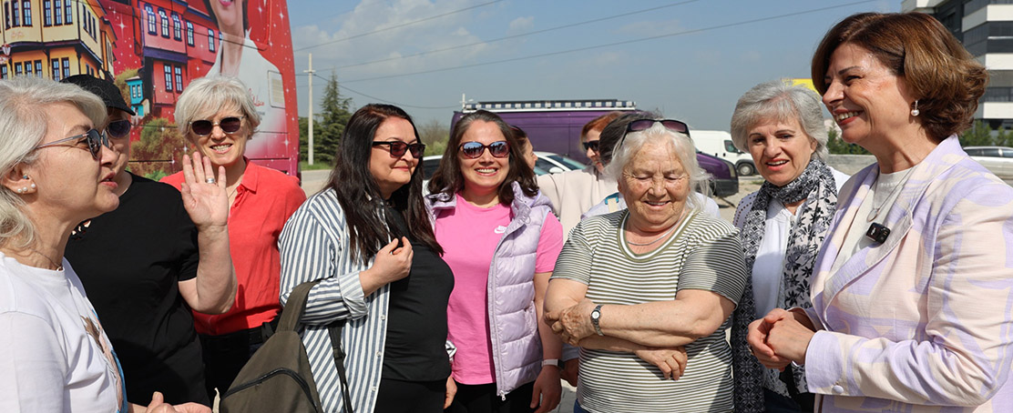 Ünlüce, Kadınları Tarih Yolculuğuna Uğurladı!