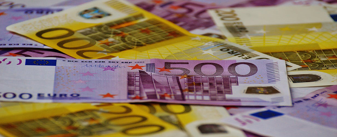 Yatırımcı Dövize Yöneldi! Dolar ve Euro Haftaya Yükselişle Başladı!