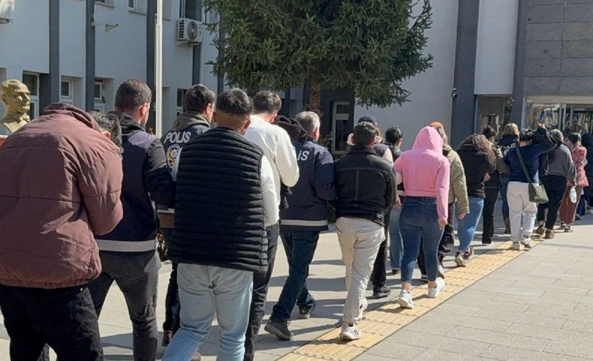 Yasa Dışı Bahis Çetesine Darbe: 98 Kişi Yakalandı!
