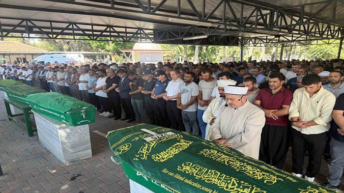 Tarsus’ta Boğulan Şanlıurfalı Aile Gözyaşlarıyla Son Yolculuğuna Uğurlandı!