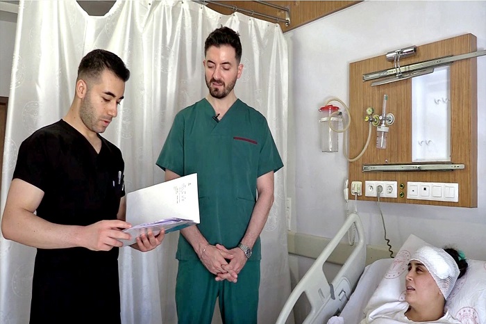 Şanlıurfa’da 12 Saat Süren Zorlu Ameliyatla Görme Sinirine Baskı Yapan Tümör Çıkarıldı!
