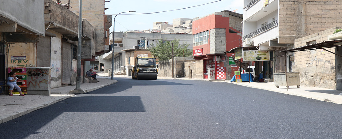 Şeyh Maksut Türbe Yolu Sıcak Asfaltla Yenilendi!