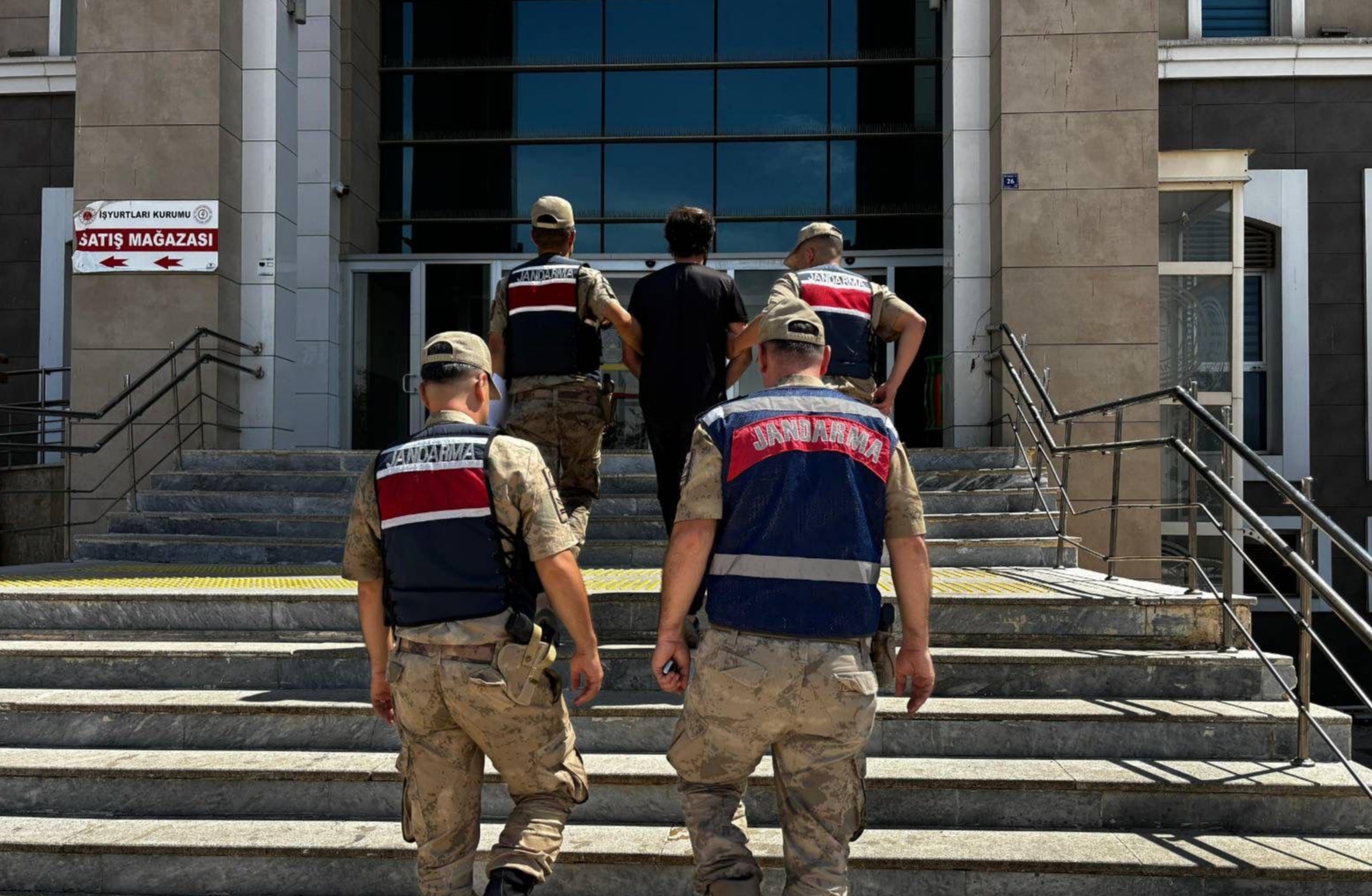 25 Yıl Kesinleşmiş Hapis Cezası Bulunan Firari Yakalandı