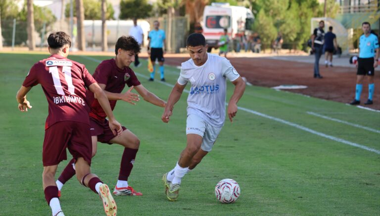 Karaköprü Belediyespor kupada turladı
